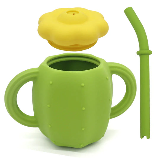 Detalle del vaso de silicona tipo cactus con bombilla flexible