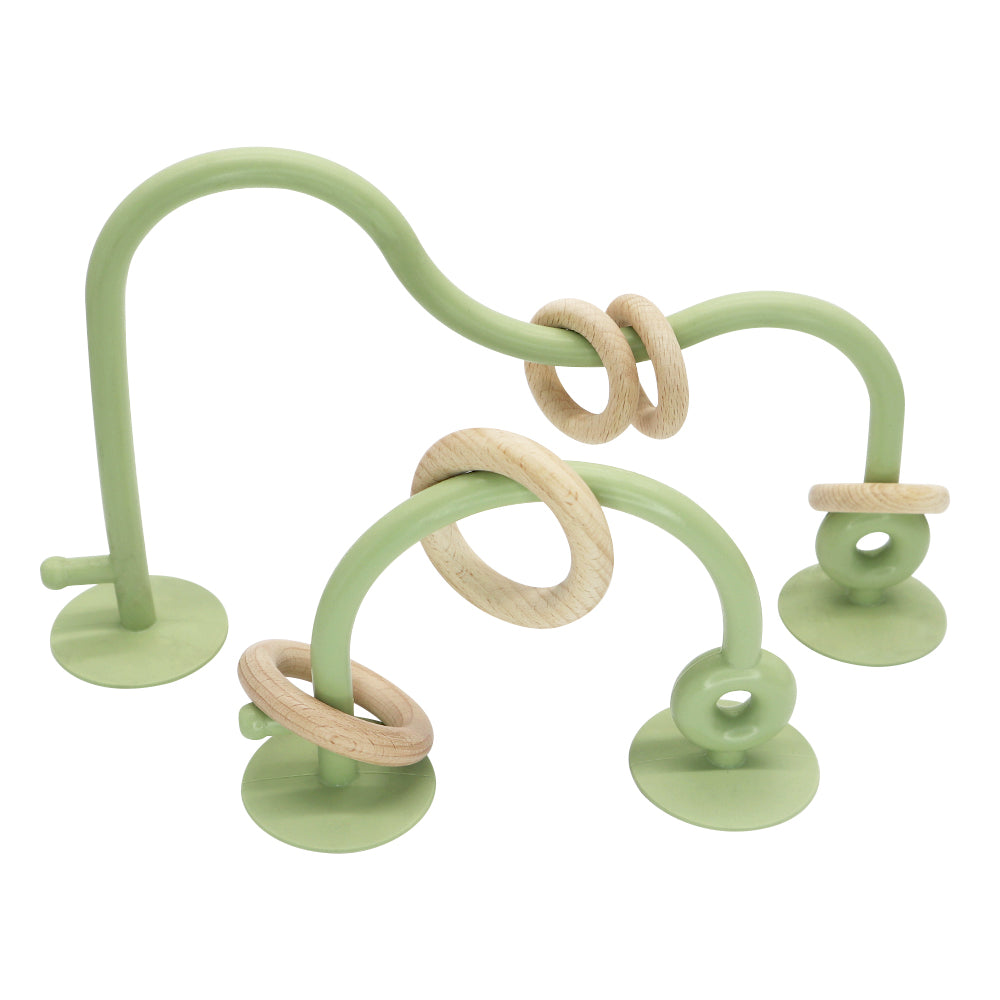 Laberinto de anillas de silicona verde oliva con aros de madera natural.