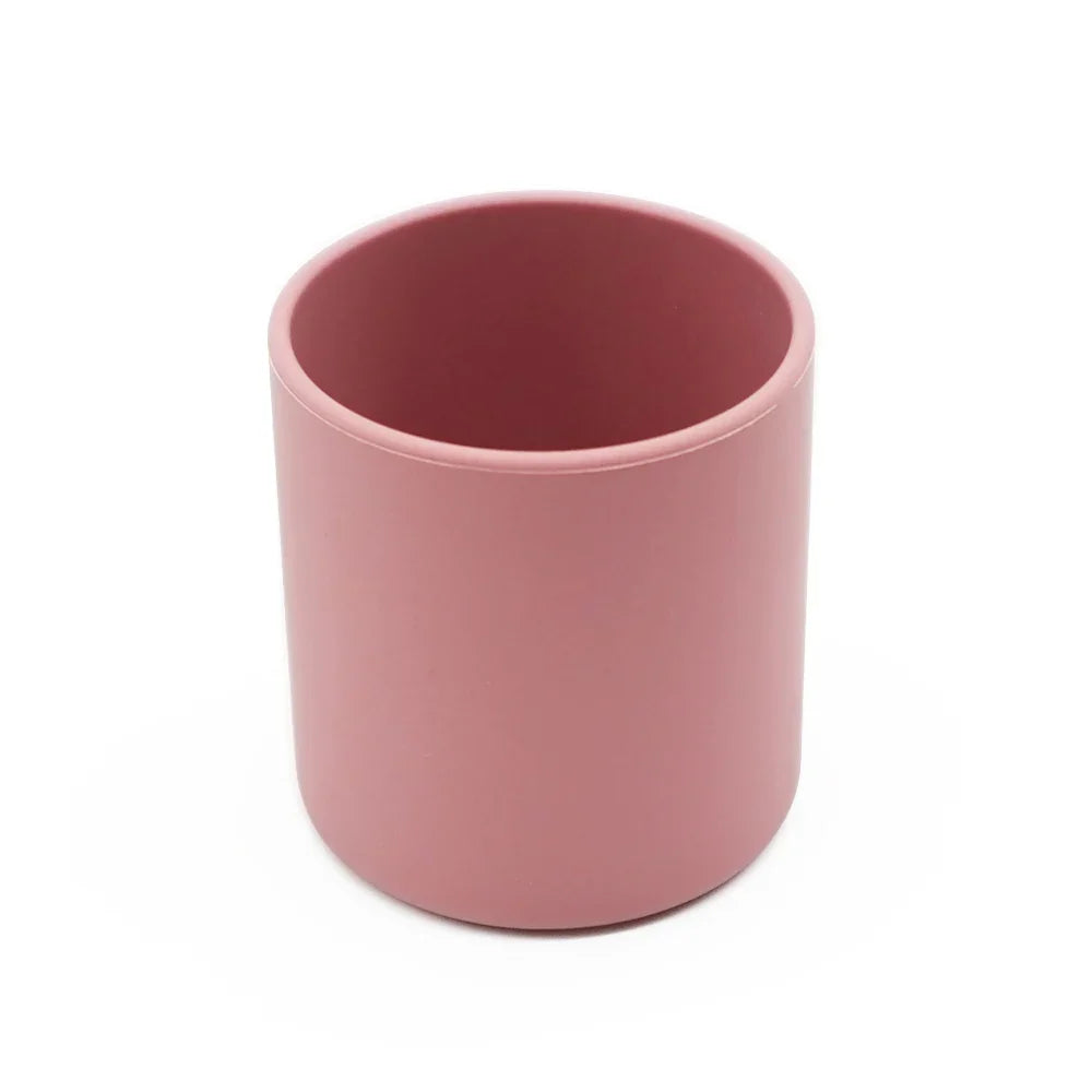 Vaso de silicona para bebés, 200 ml, color rosado oscuro.