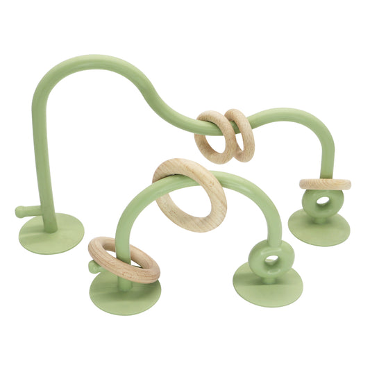 Laberinto de anillas de silicona verde oliva con aros de madera natural.